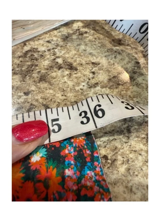 aerie Orange Sports Bra with Multicolor Floral Leggings - Picture 5 of 10